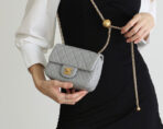 FLAP BAG 17CM GREY LAMBSKIN GOLD HARDWARE - Image 7