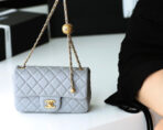 FLAP BAG 20CM GREY LAMBSKIN GOLD HARDWARE - Image 3