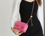 FLAP BAG 17CM PINK LAMBSKIN GOLD HARDWARE - Image 5