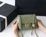 FLAP BAG 17CM KHAKI LAMBSKIN GOLD HARDWARE - Image 4