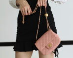 FLAP BAG 17CM BABY PINK LAMBSKIN GOLD HARDWARE - Image 4