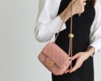 FLAP BAG 17CM BABY PINK LAMBSKIN GOLD HARDWARE - Image 8