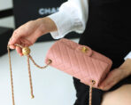 FLAP BAG 20CM BABY PINK LAMBSKIN GOLD HARDWARE - Image 3