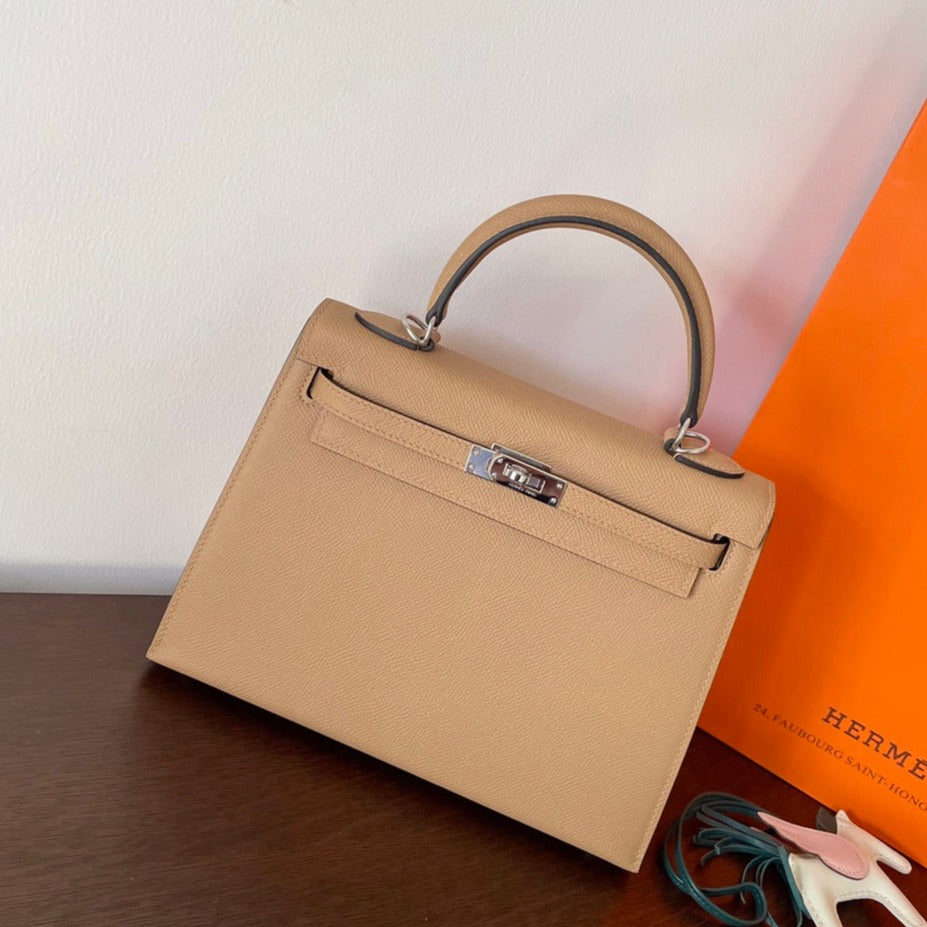 13342610249432956_1800x1800_fd166091-c9f6-484c-8e6e-d834174aa7a6-2.jpg HM KELLY 25CM BEIGE SILVER HARDWARE - Image 1