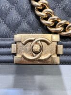 BOY BAG MEDIUM 25 DARK GREY CAVIAR GOLD HARDWARE - Image 3