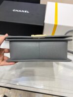 BOY BAG MEDIUM 25 DARK GREY CAVIAR GOLD HARDWARE - Image 7