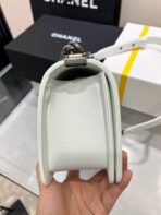 BOY BAG MEDIUM 25 WHITE CAVIAR RUTHENIUM HARDWARE - Image 6