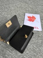 BOY BAG SMALL 20 BLACK CHEVRON CAVIAR GOLD HARDWARE - Image 7