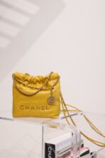 CC HOBO BAG 22 YELLOW LAMBSKIN GOLD HARDWARE - Image 3