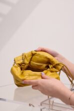 CC HOBO BAG 22 YELLOW LAMBSKIN GOLD HARDWARE - Image 9