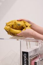 CC HOBO BAG 22 YELLOW LAMBSKIN GOLD HARDWARE - Image 10