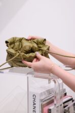 CC HOBO BAG 22 KHAKI LAMBSKIN GOLD HARDWARE 20CM - Image 10