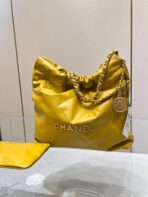 CC HOBO BAG 22 YELLOW LAMBSKIN GOLD HARDWARE 35CM - Image 3