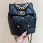 CC 19 BACKPACK BAG 26CM BLACK GOATSKIN GOLD HARDWARE - Image 2