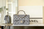 FLAP BAG 23 GREY LAMBSKIN GOLD HARDWARE TOP HAND - Image 3