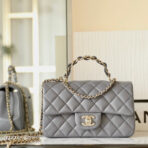 FLAP BAG 23 GREY LAMBSKIN GOLD HARDWARE TOP HAND - Image 2