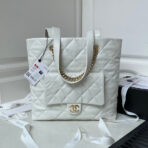CC 19 TOTE 33CM WHITE LAMBSKIN GOLD HARDWARE - Image 2