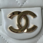 CC 19 TOTE 33CM WHITE LAMBSKIN GOLD HARDWARE - Image 4
