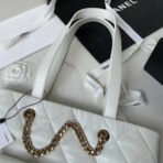 CC 19 TOTE 33CM WHITE LAMBSKIN GOLD HARDWARE - Image 6