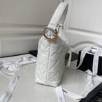 CC HOBO 28CM WHITE LAMBSKIN GOLD HARDWARE - Image 6