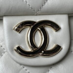 CC LARGE HOBO 37CM WHITE LAMBSKIN GOLD HARDWARE - Image 4