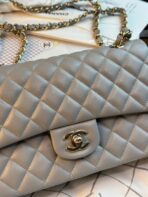 FLAP BAG 25CM GOLD HARDWARE GREY CAVIAR - Image 3
