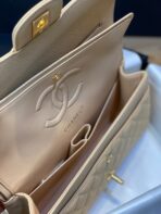 FLAP BAG 25CM GOLD HARDWARE BEIGE CAVIAR - Image 9