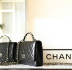 CC WOC 19 BLACK LAMBSKIN SILVER HARDWARE - Image 5