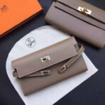 HERM Kelly Classic Long Wallet In Cedar - Image 4