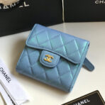 CC FLAP CARD HOLDER 11.5 SKY GRAINED CALFSKIN GOLD ICON - Image 2