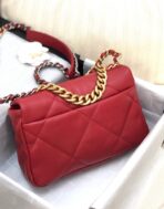 19 FLAP BAG 26 RED LAMBSKIN GOLD HARDWARE - Image 3