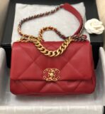 19 FLAP BAG 26 RED LAMBSKIN GOLD HARDWARE - Image 6