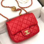MINI SQUARE CLASSIC FLAP BAG 17CM RED LAMBSKIN GOLD HARDWARE - Image 3