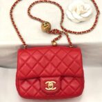 MINI SQUARE CLASSIC FLAP BAG 17CM RED LAMBSKIN GOLD HARDWARE - Image 2