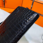 KELLY CUT 31 IN BLACK SHINY  CROCO-EMBOSSED WITH GOLD HARDWARE - Image 4