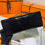 KELLY CUT 31 IN BLACK SHINY  CROCO-EMBOSSED WITH GOLD HARDWARE - Image 3