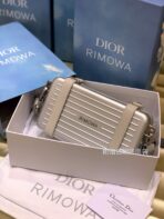 RIMOWA 20 CASE BAG IN SILVER ALUMINUM MAGNESIUM - Image 3