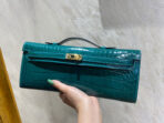 KELLY CUT 31 IN PINE GREEN SHINNY  CROCO-EMBOSSED WITH GOLD HARDWARE - Image 2
