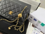 CLASSIC WOC 19CM BLACK LAMBSKIN GOLD HARDWARE - Image 6