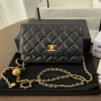 CLASSIC WOC 19CM BLACK LAMBSKIN GOLD HARDWARE - Image 2