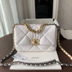 19 FLAP BAG 30 WHITE GOATSKIN - Image 2