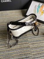 CC MEDIUM 20 HOBO BAG IN WHITE MIX BLACK CALFSKIN WITH STRAP - Image 7