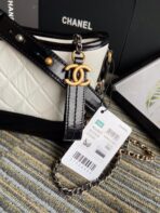 CC MEDIUM 20 HOBO BAG IN WHITE MIX BLACK CALFSKIN WITH STRAP - Image 5
