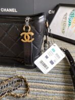 CC MEDIUM 20 HOBO BAG IN BLACK CALFSKIN WITH STRAP - Image 5