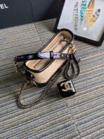 CC MEDIUM 20 HOBO BAG IN BEIGE CREAM MIX BLACK CALFSKIN WITH STRAP - Image 5