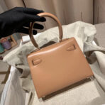 KELLY MINI 20 BAG IN CORAL PINK SMOOTH  WITH GOLD HARDWARE - Image 8