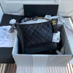 CC GABRIELLE MEDIUM 28 HOBO BAG IN BLACK CALFSKIN - Image 3