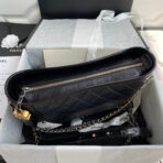 CC GABRIELLE MEDIUM 28 HOBO BAG IN BLACK CALFSKIN - Image 7