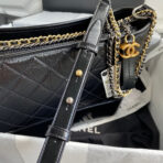 CC GABRIELLE MEDIUM 28 HOBO BAG IN BLACK CALFSKIN - Image 5