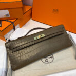 KELLY CUT 31 IN MOCHA BROWN CROCO-EMBOSSED  WITH GOLD HARDWARE - Image 4